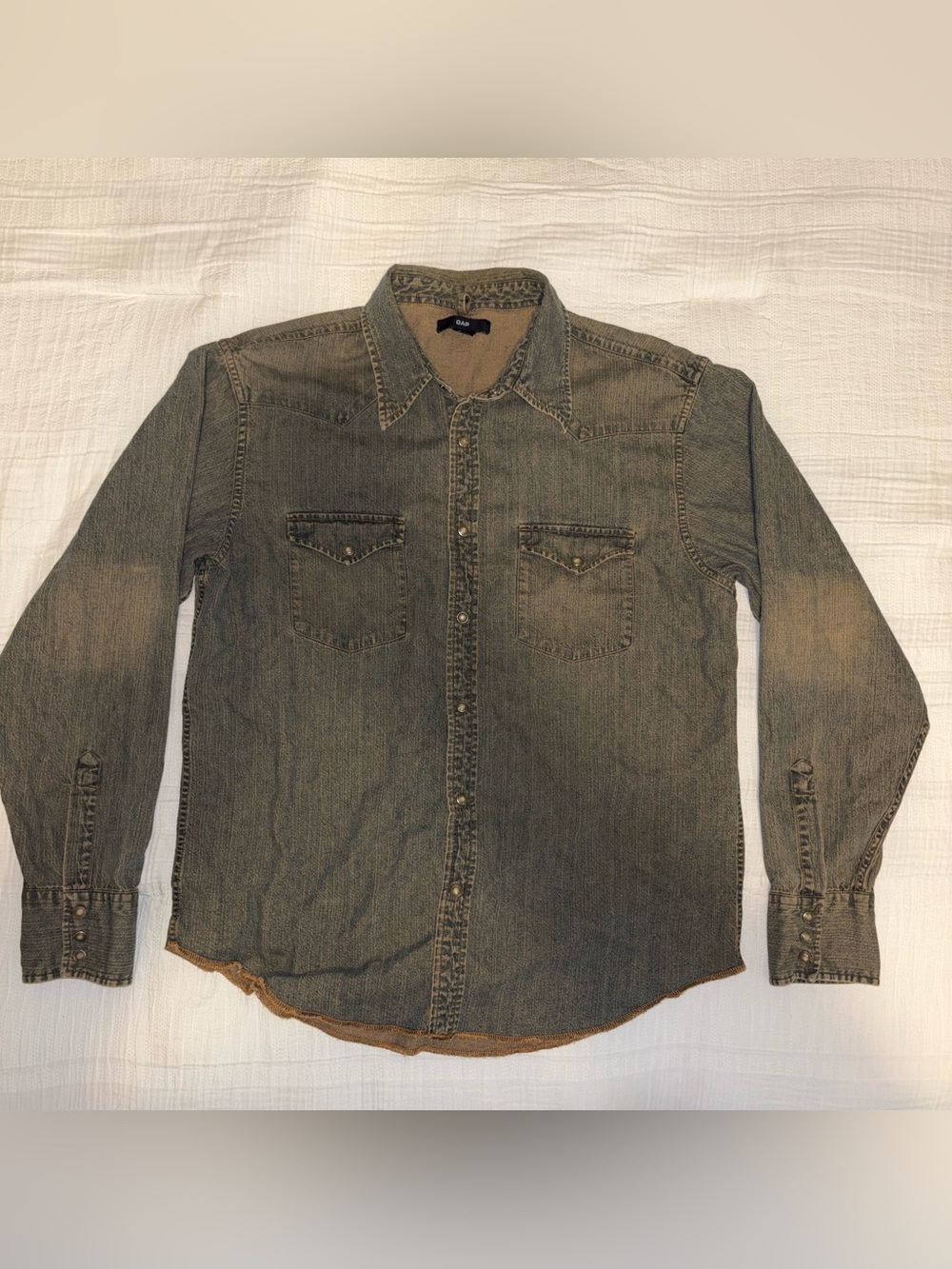 GAP Pearl Snap Mens Denim Longsleeve Shirt Size Large- Vintage 2002